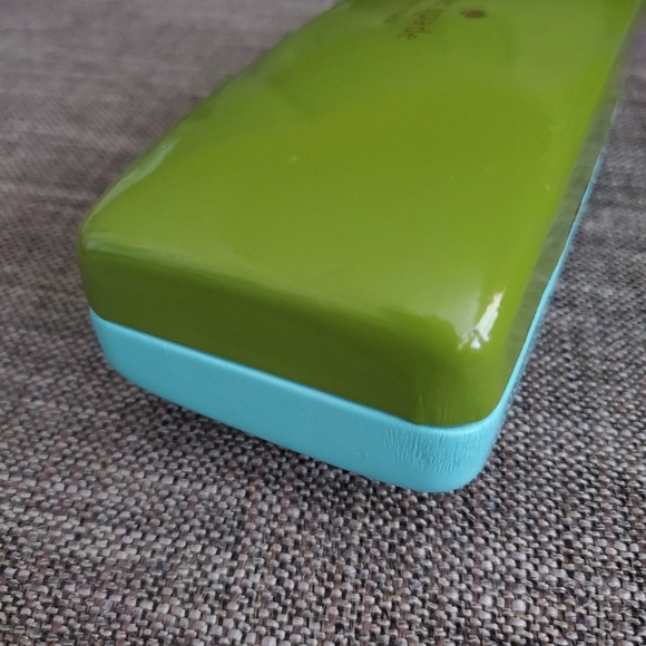 Kate Spade two-tone clamshell sunglasses case - Picture 4 of 12